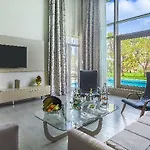 Concorde Luxury & Casino Convention Hotel