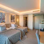 Concorde Luxury & Casino Convention Hotel 5*