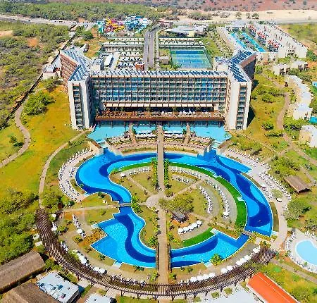 Concorde Luxury & Casino Convention 5* Vokolidha