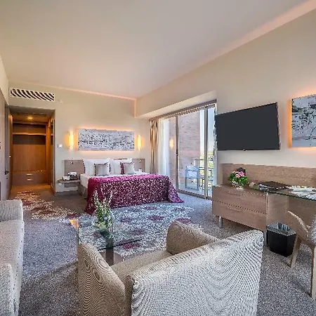 Concorde Luxury & Casino Convention 5*