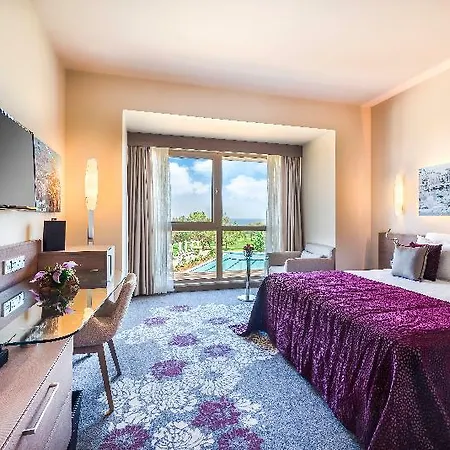 Concorde Luxury & Casino Convention Hotel 5*