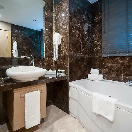 Concorde Luxury & Casino Convention Vokolidha