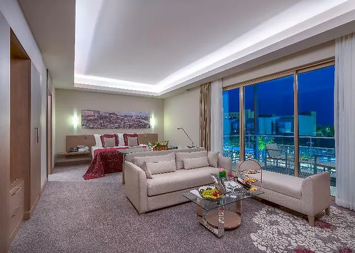 Concorde Luxury & Casino Convention Отель 5*