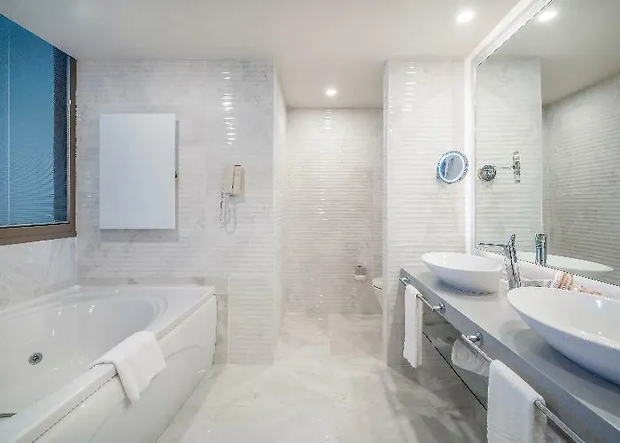 Отель Concorde Luxury & Casino Convention