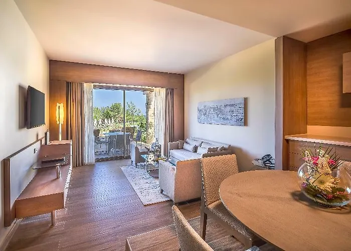 Hotell Concorde Luxury & Casino Convention Vokolidha