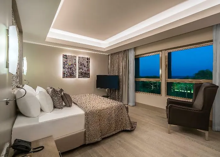 Отель Concorde Luxury & Casino Convention Vokolidha