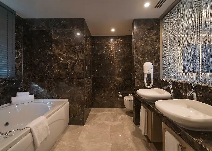 Concorde Luxury & Casino Convention Hotell